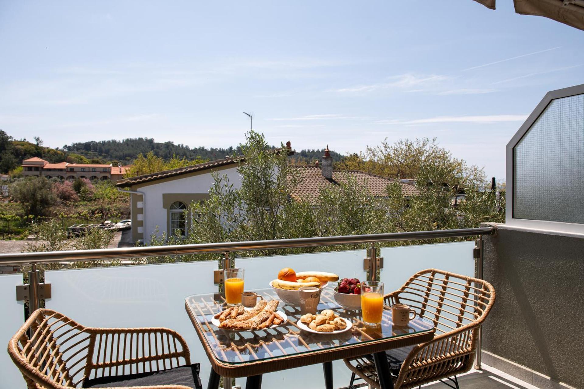 Olivento Beach Front Suites Potos Ngoại thất bức ảnh