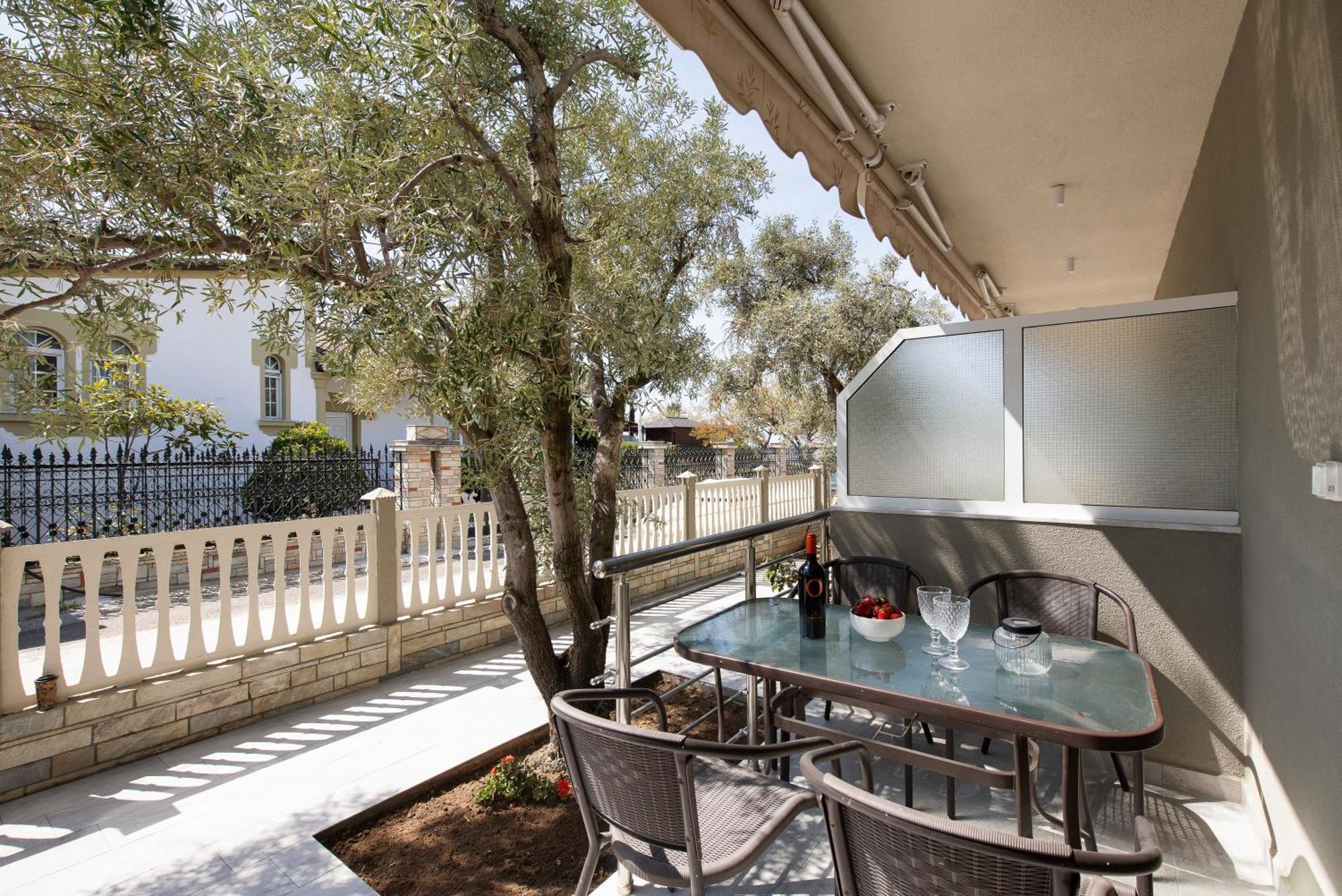Olivento Beach Front Suites Potos Ngoại thất bức ảnh