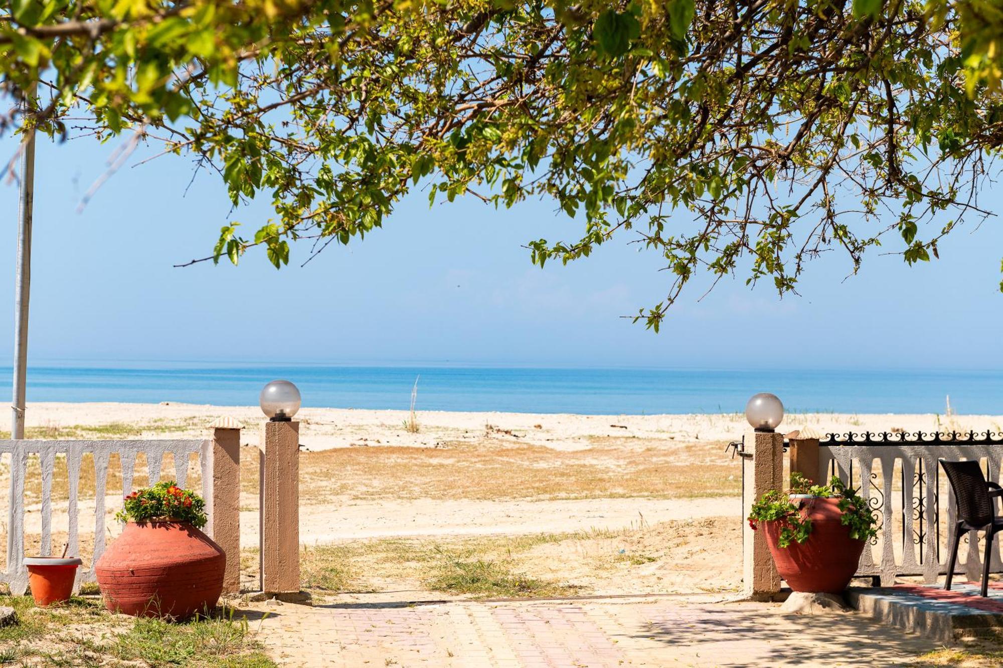 Olivento Beach Front Suites Potos Ngoại thất bức ảnh