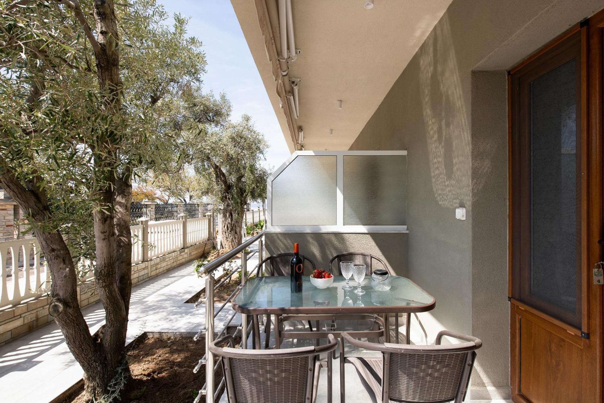 Olivento Beach Front Suites Potos Ngoại thất bức ảnh