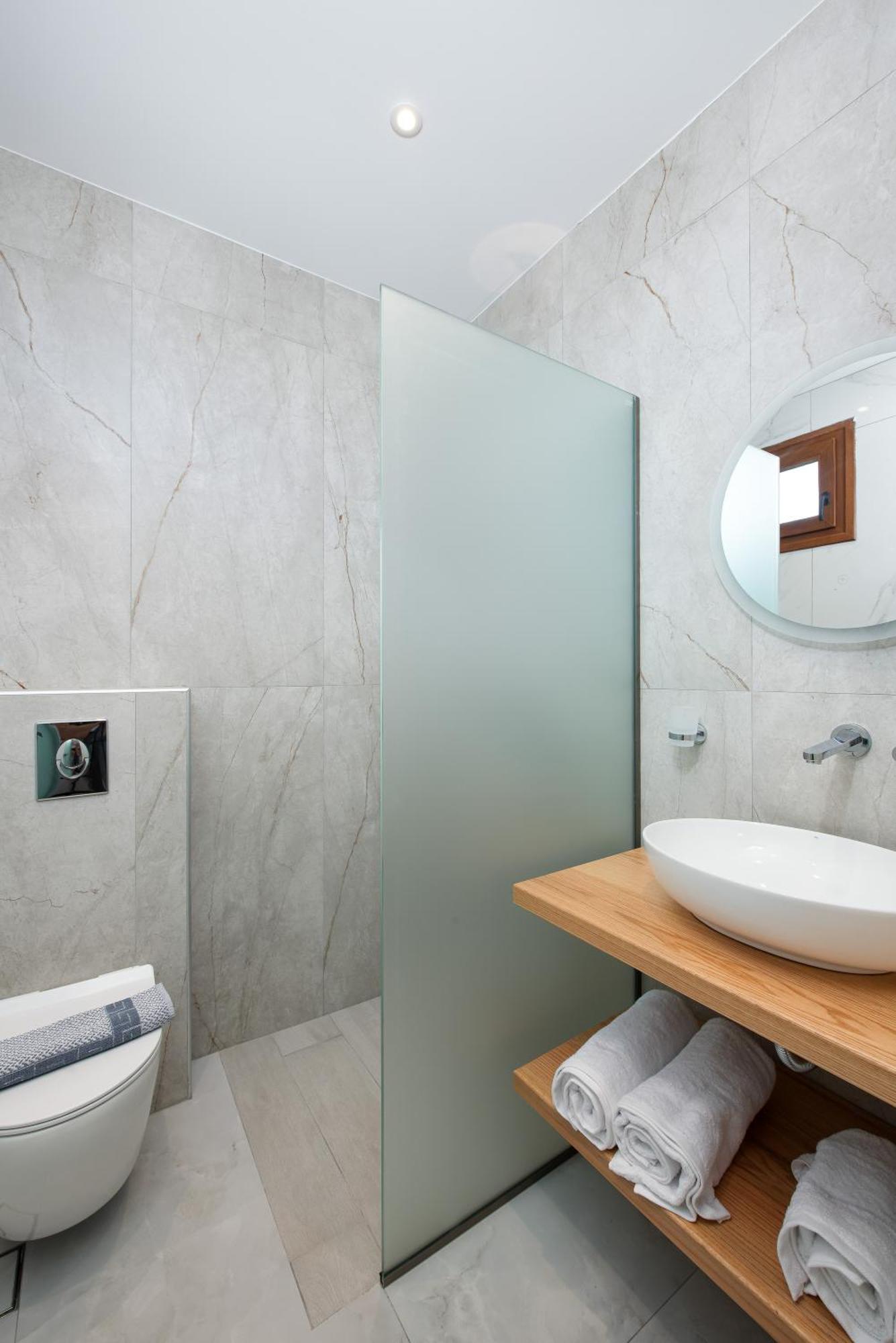 Olivento Beach Front Suites Potos Ngoại thất bức ảnh