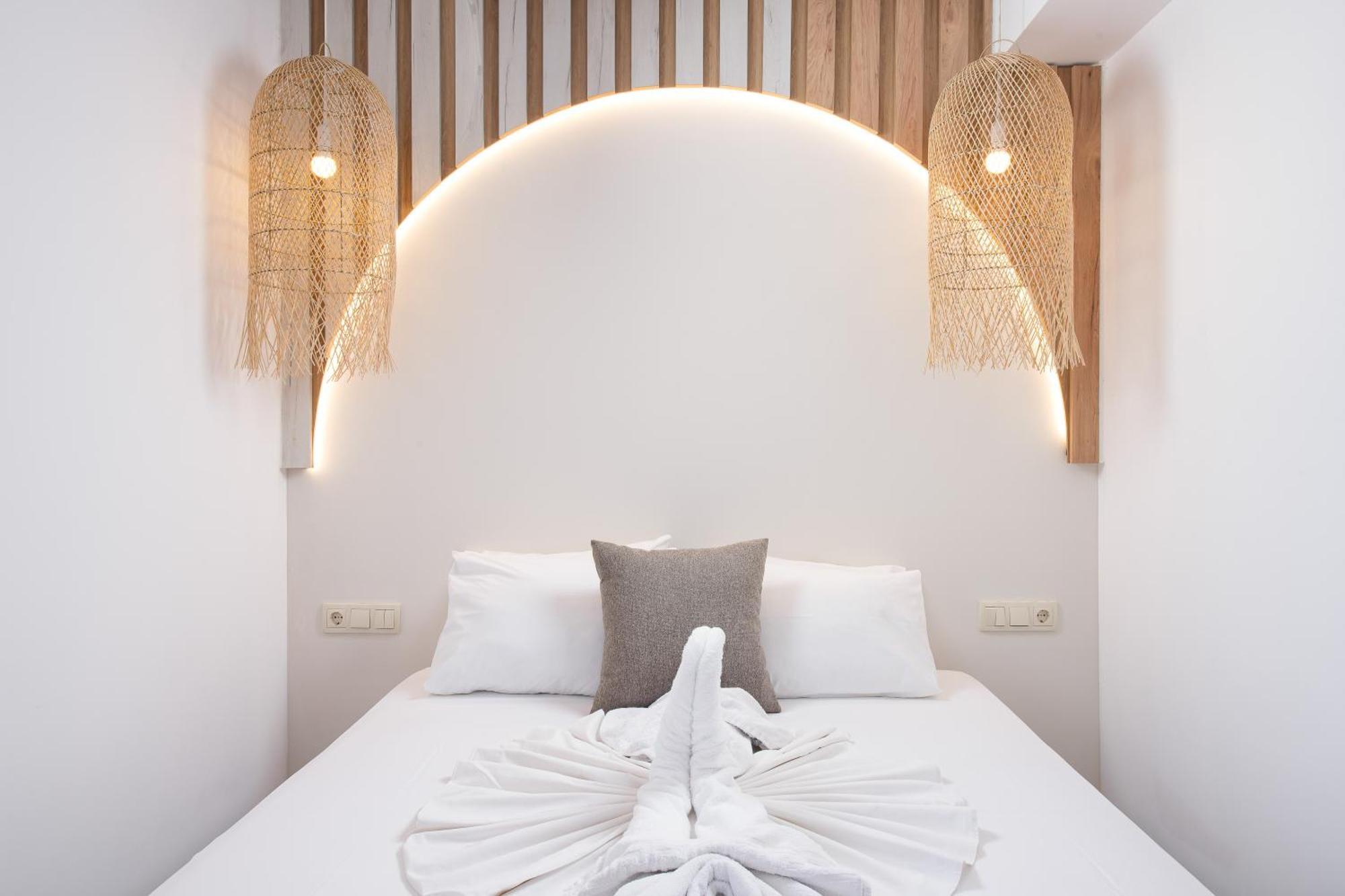 Olivento Beach Front Suites Potos Ngoại thất bức ảnh